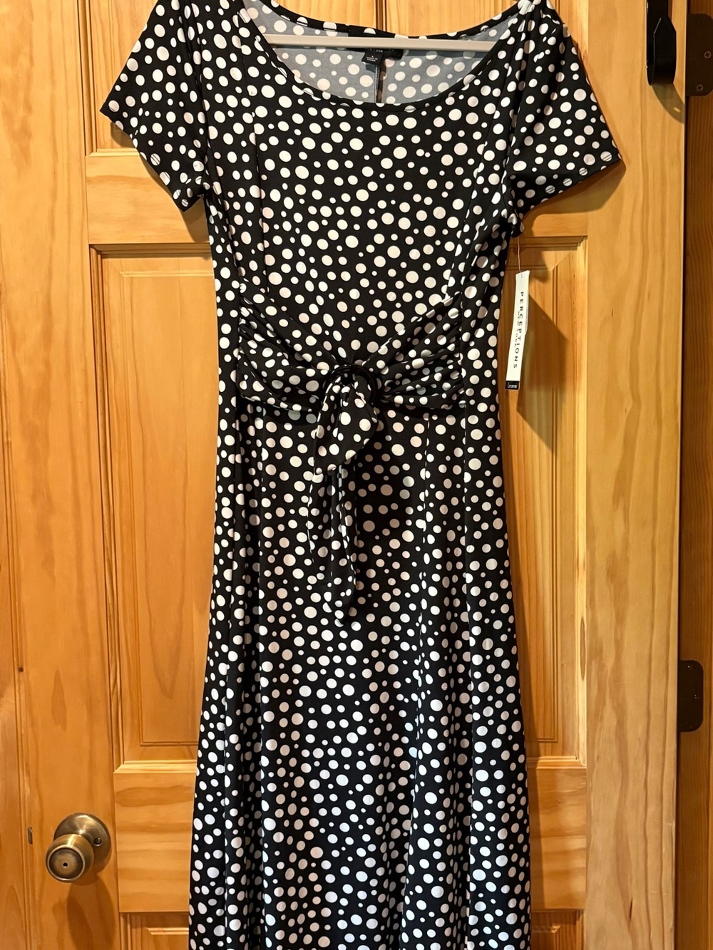 Perceptions New York polka dot midi dress with a tie waist size L NWT